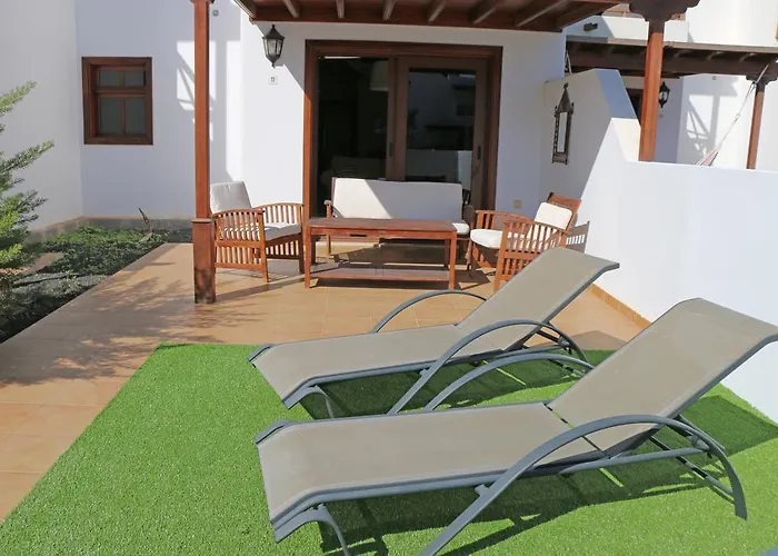 Laura Апартаменты *